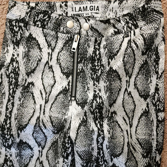 I.AM.GIA Slater Snake Print Zip-Front Pant XS - Picture 4 of 6
